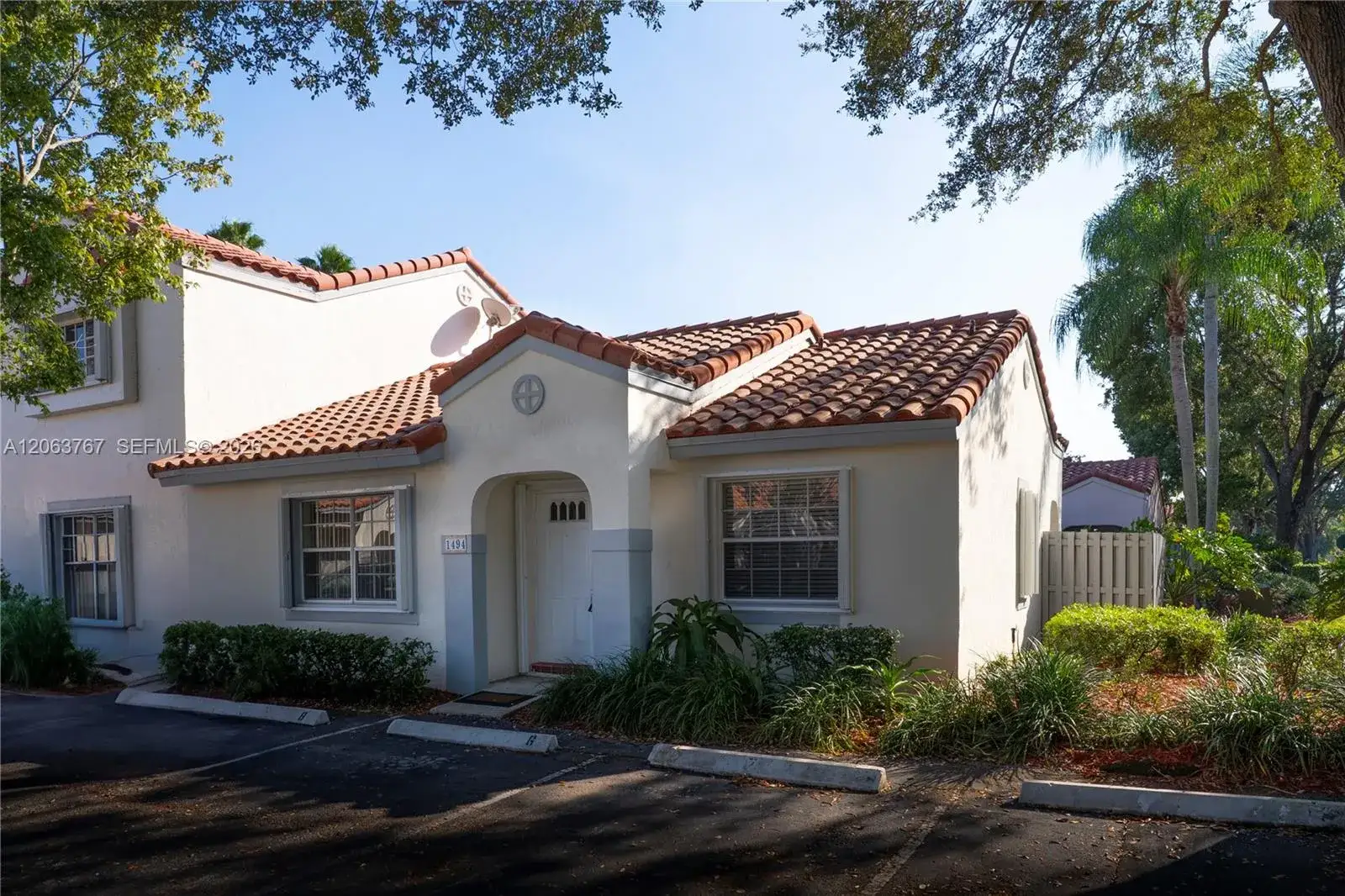 2 bedroom 2 bath Residential Lease for rent at 1494 Springside Dr # 1494, Weston FL 33326