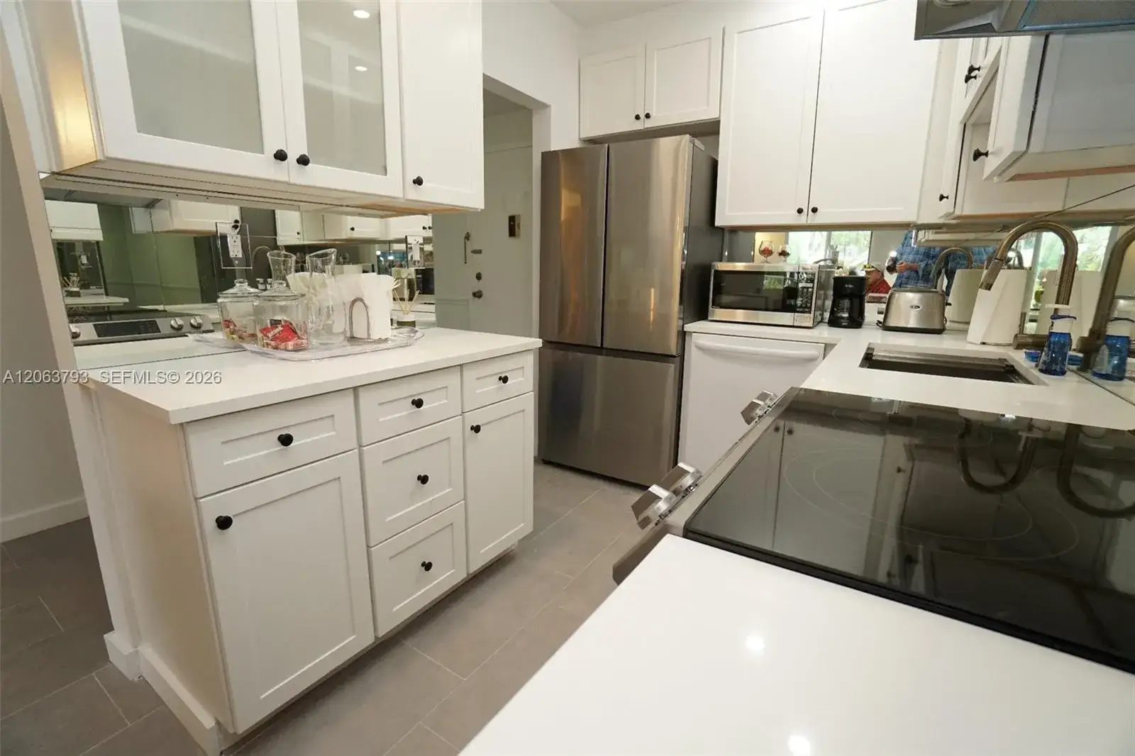 1 bedroom 1 bath Residential for sale at 1540 Meridian Ave # 3G, Miami Beach FL 33139