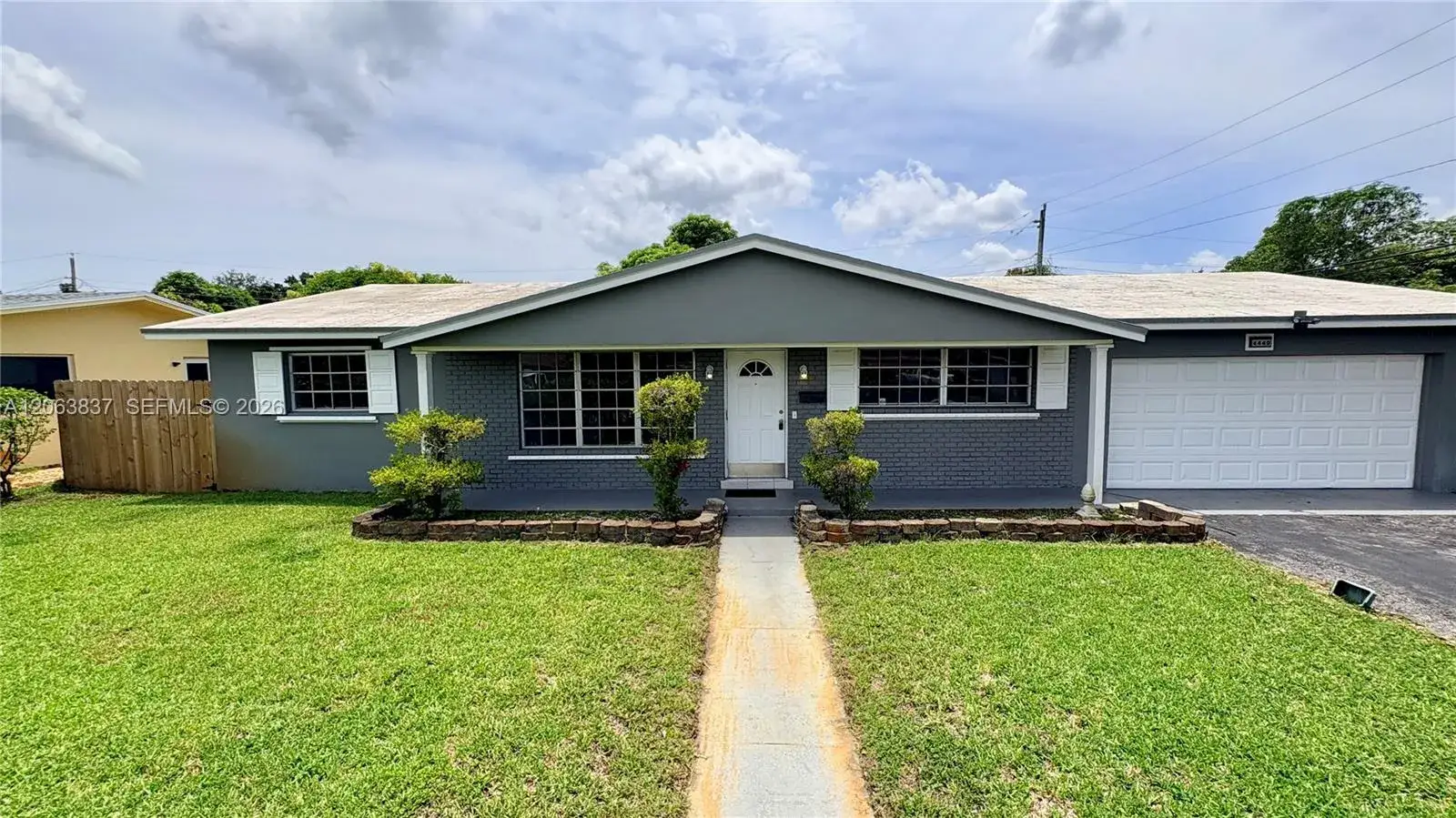 3 bedroom 2 bath Residential Lease for rent at 4440 NW 4th Ct # 4440, Plantation FL 33317