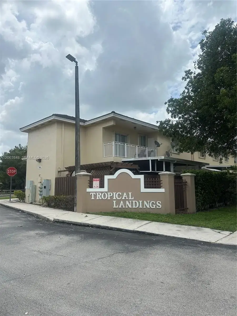 7380 NW 174th Ter # 204, Hialeah FL 33015