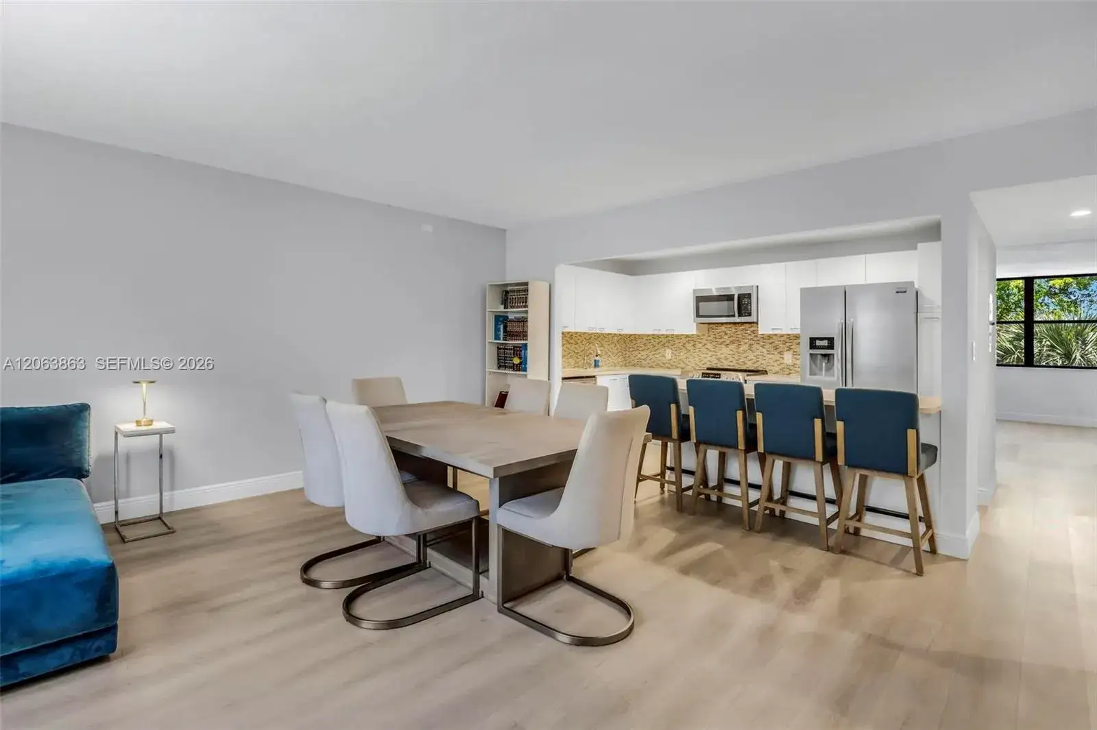 2 bedroom 2 bath Residential for sale at 3350 NE 192nd St # B, Aventura FL 33180