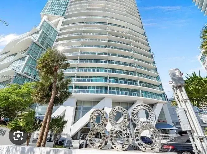 2 bedroom 2 bath Residential Lease for rent at 888 Biscayne Blvd # 4009, Miami FL 33132