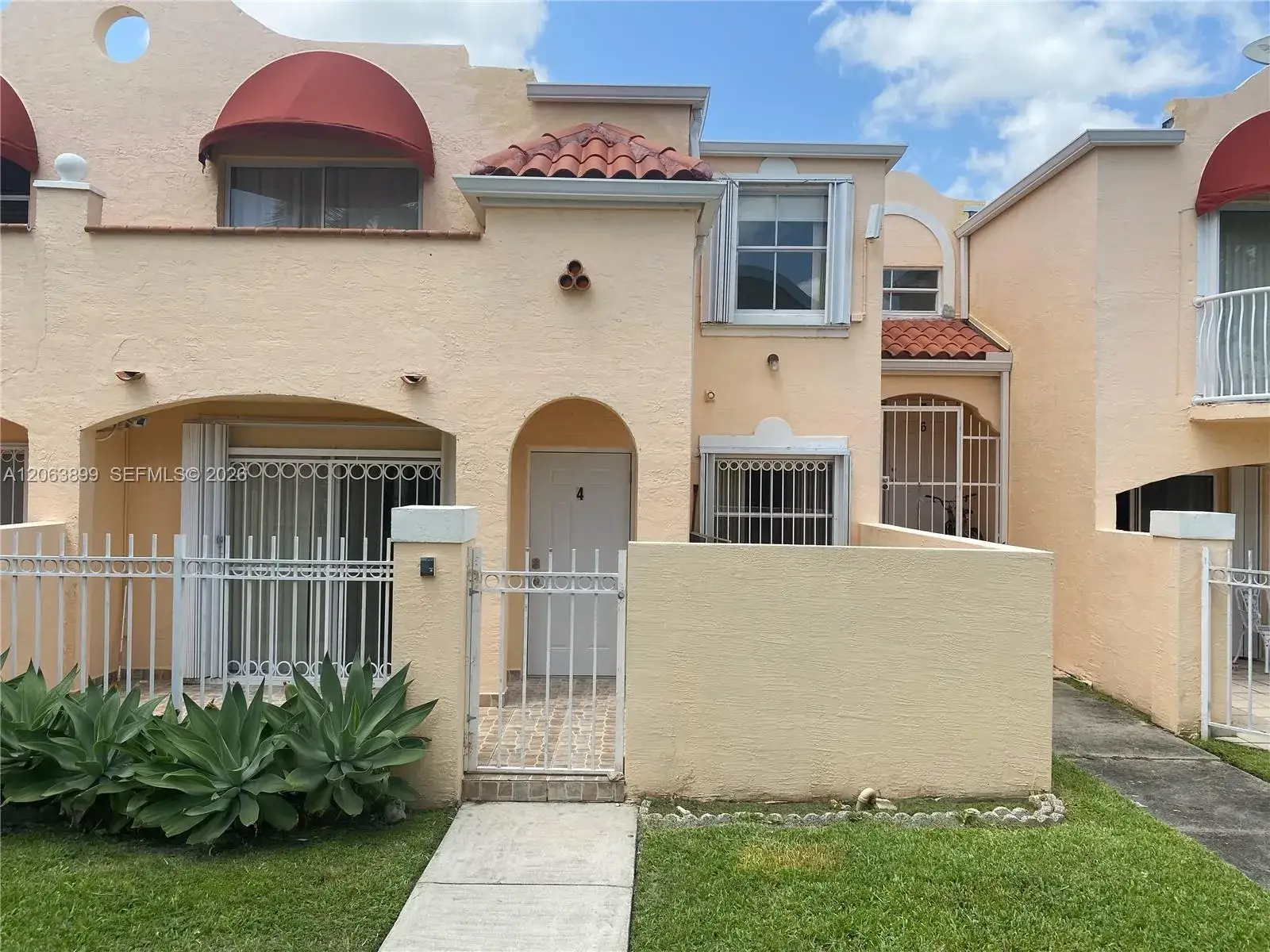 1 bedroom 1 bath Residential Lease for rent at 8590 NW 3rd Ln # 104, Miami FL 33126