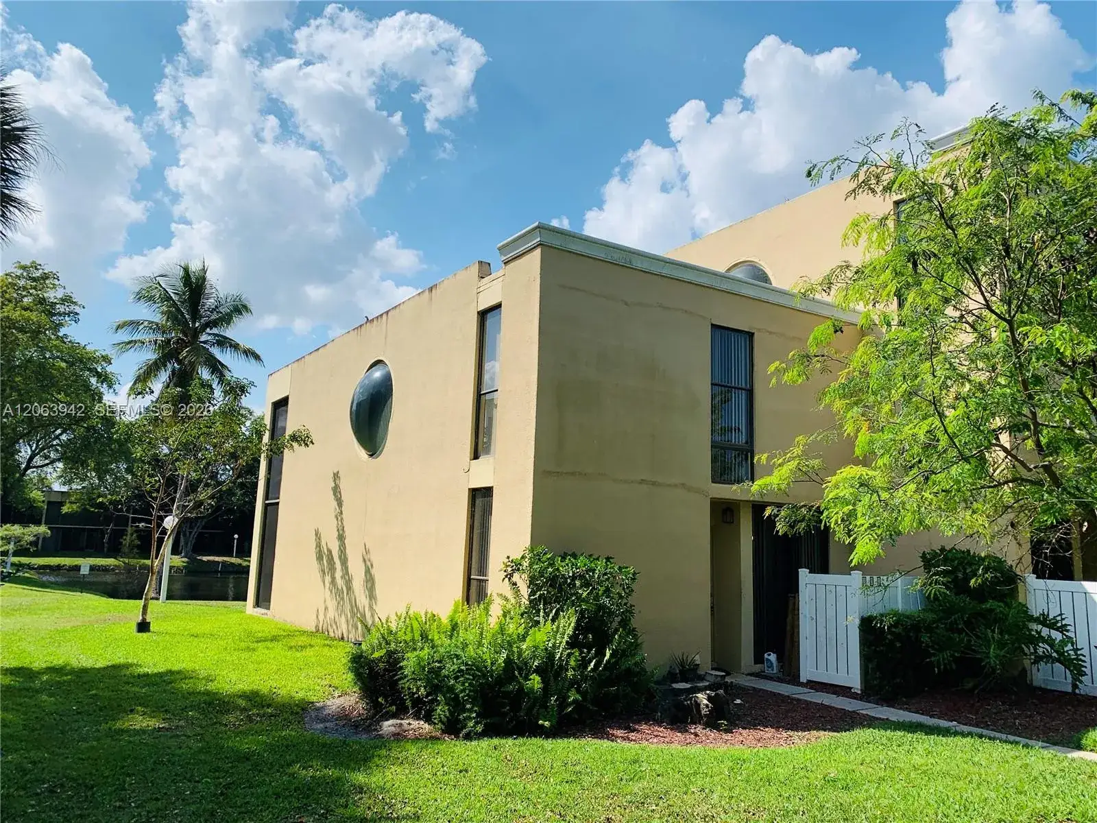 3 bedroom 2 bath Residential Lease for rent at 2961 SW 87th Ave # 301, Davie FL 33328