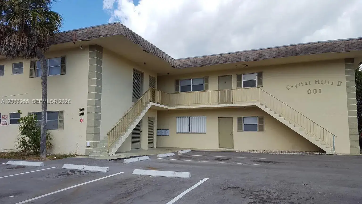 2 bedroom 2 bath Residential Lease for rent at 961 NW 45th St # 6, Deerfield Beach FL 33064