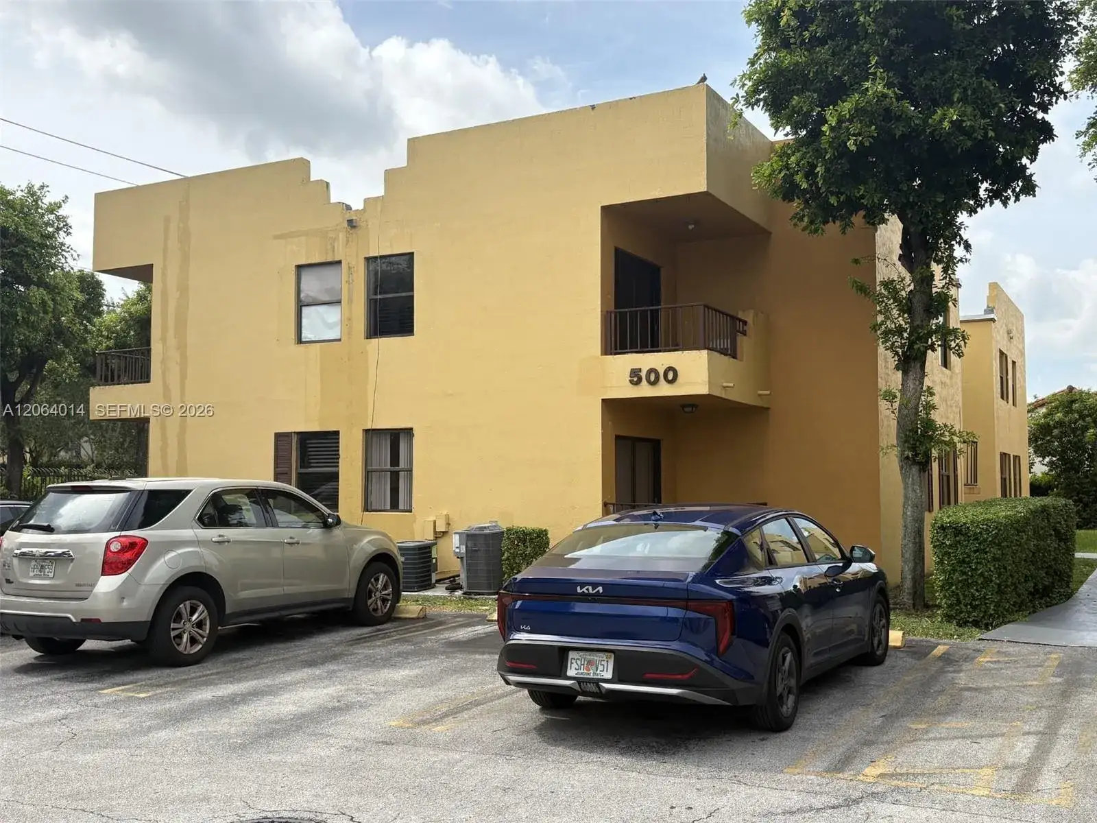 2 bedroom 1 bath Residential Lease for rent at 500 NW 114th Ave # 101, Sweetwater FL 33172