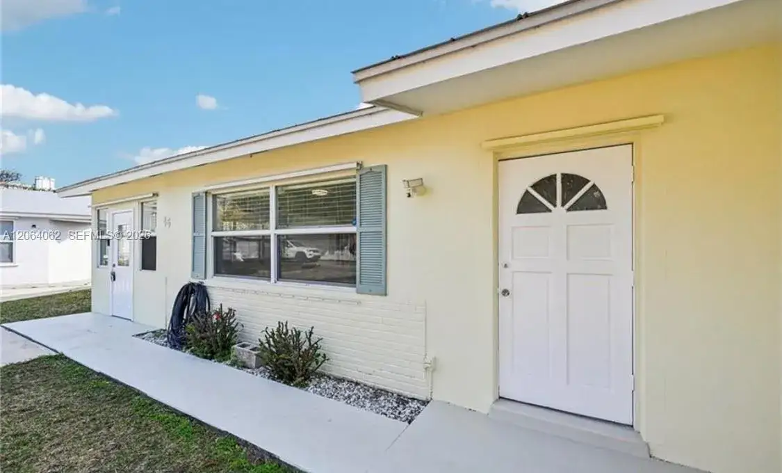 2 bedroom 2 bath Residential Lease for rent at 86 N El Mar Dr Jensen, Jensen Beach FL 34957
