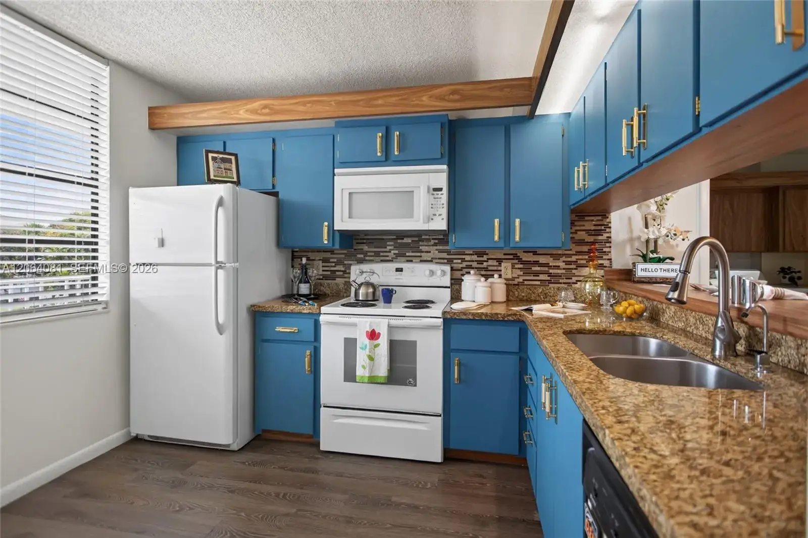 2 bedroom 2 bath Residential for sale at 1713 Whitehall Dr # 306, Davie FL 33324