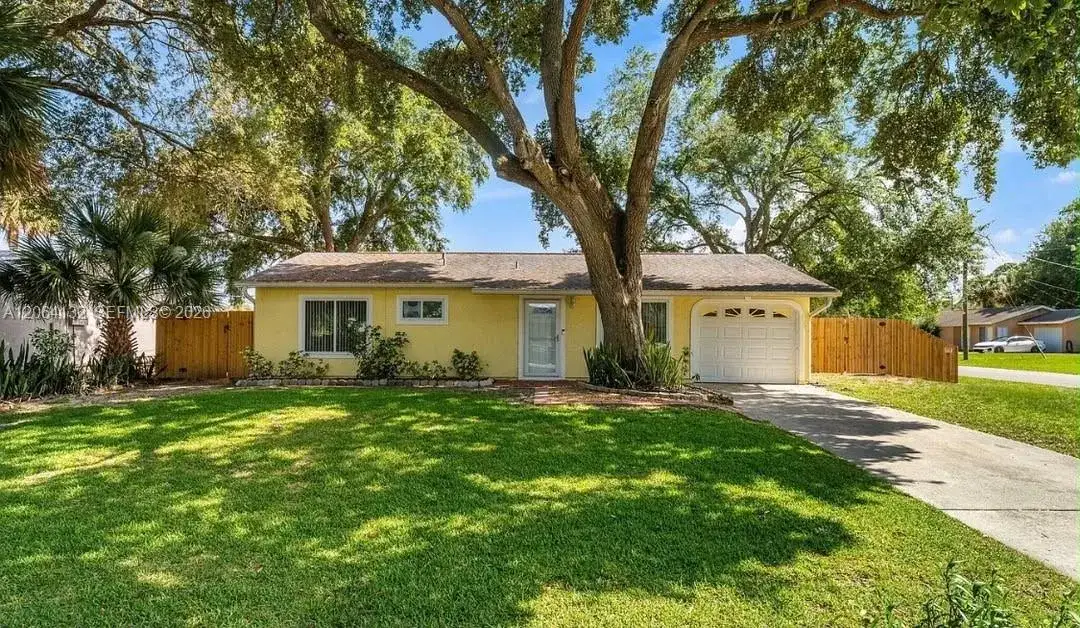 2 bedroom 2 bath Residential Lease for rent at 901 N Galleon St # 0, Cocoa FL 32927