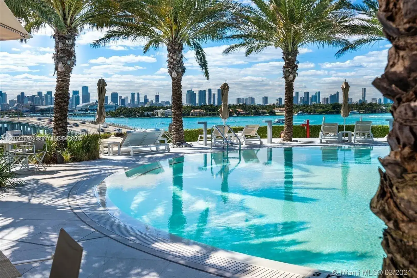 2 bedroom 2 bath Residential Lease for rent at 450 Alton Rd # 1904, Miami Beach FL 33139