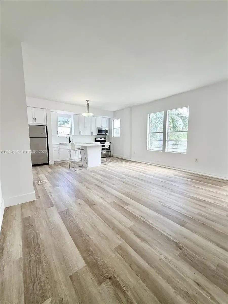 1 bedroom 1 bath Residential for sale at 737 Jefferson Ave # 204, Miami Beach FL 33139