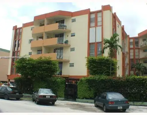 1750 W 46th St # 331, Hialeah FL 33012