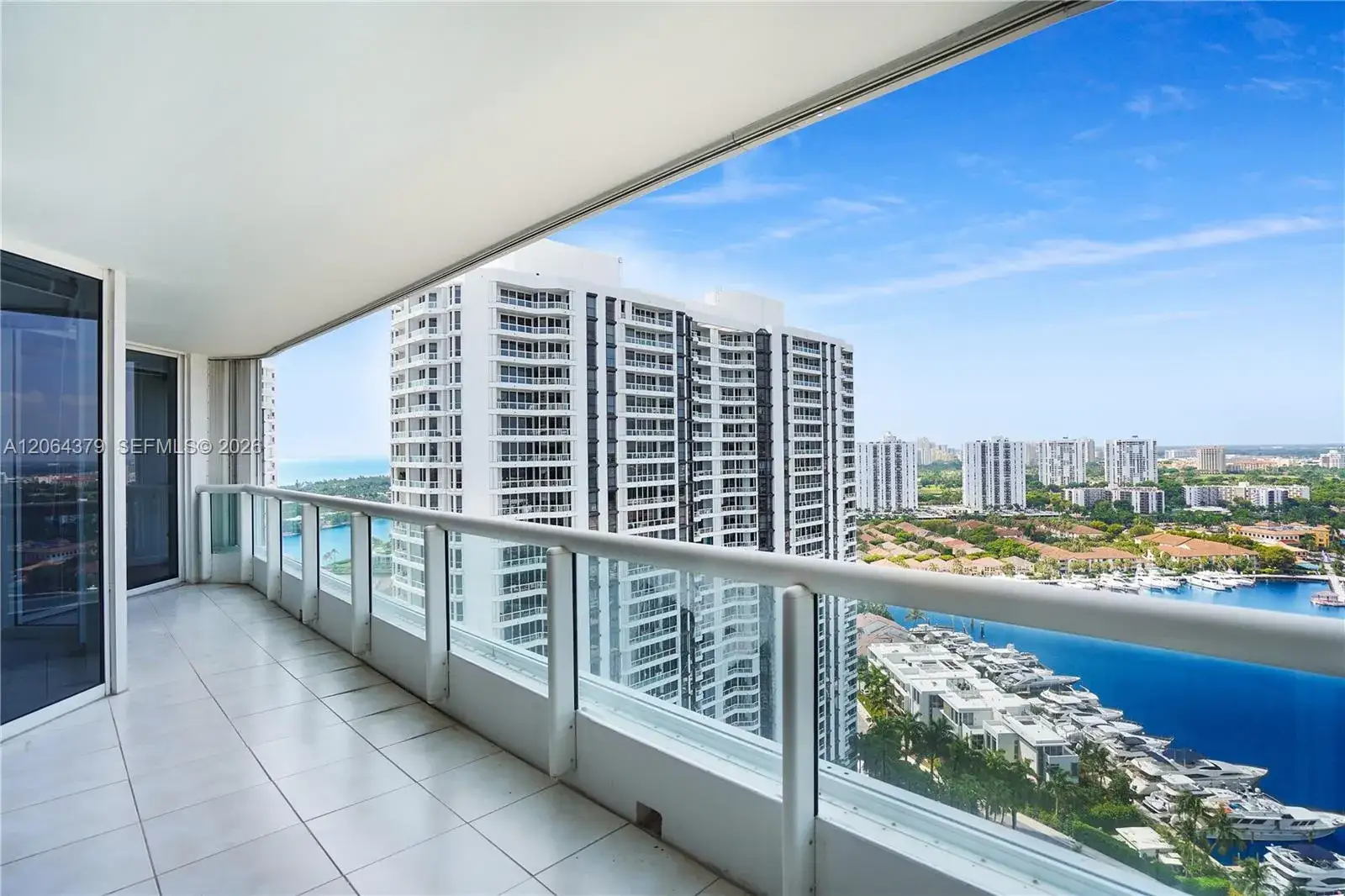 2 bedroom 2 bath Residential Lease for rent at 21205 Yacht Club Dr # 2604, Aventura FL 33180