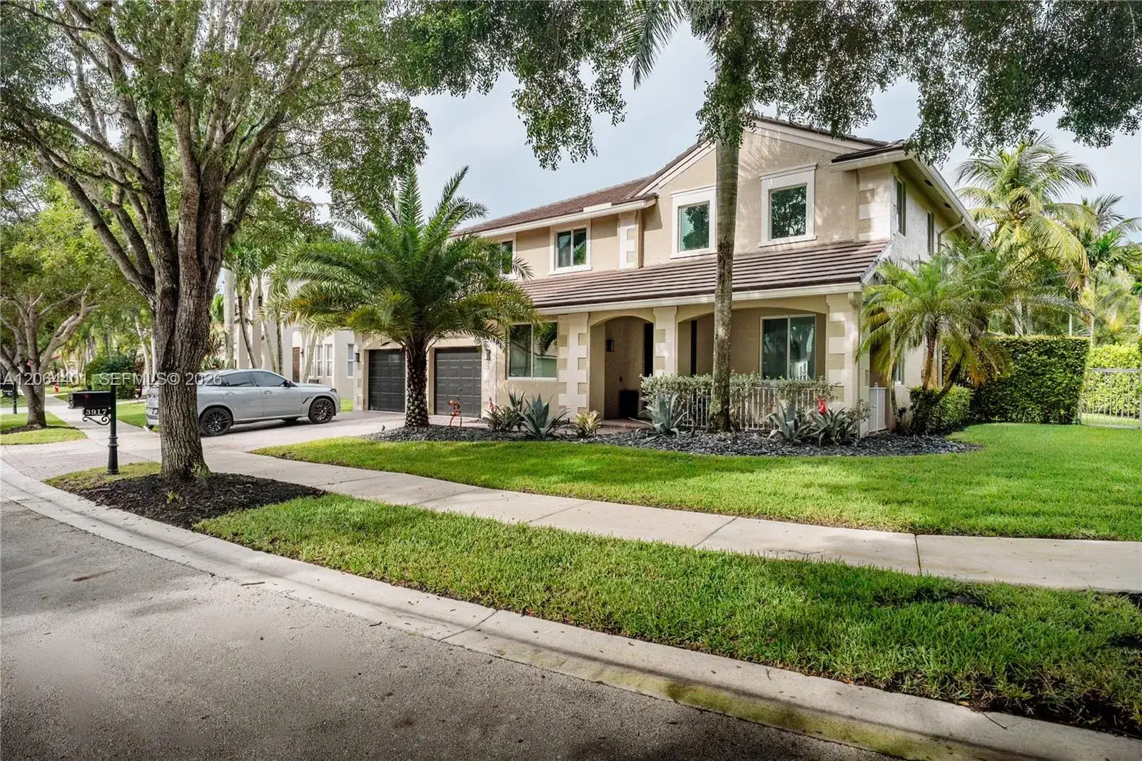 5 bedroom 3 bath Residential for sale at 3917 Heron Ridge Ln, Weston FL 33331