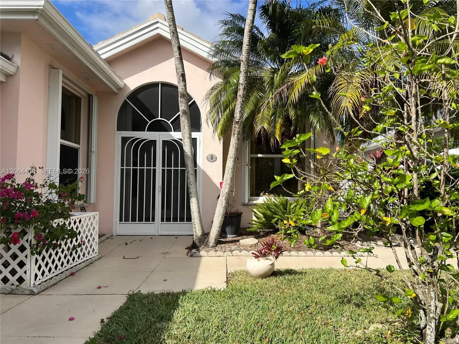3 bedroom 2 bath Residential Lease for rent at 7625 SE Bay Cedar Cir, Hobe Sound FL 33455