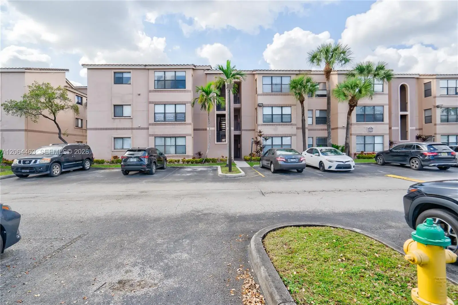 2 bedroom 2 bath Residential for sale at 2866 S University Dr # 5307, Davie FL 33328