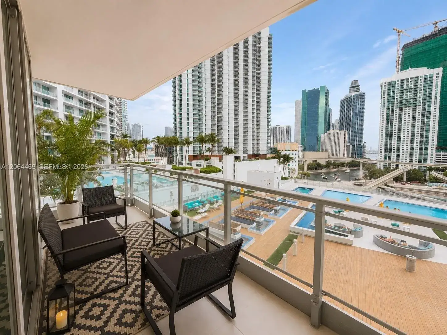 2 bedroom 2 bath Residential for sale at 92 SW 3rd St # 1210, Miami FL 33130