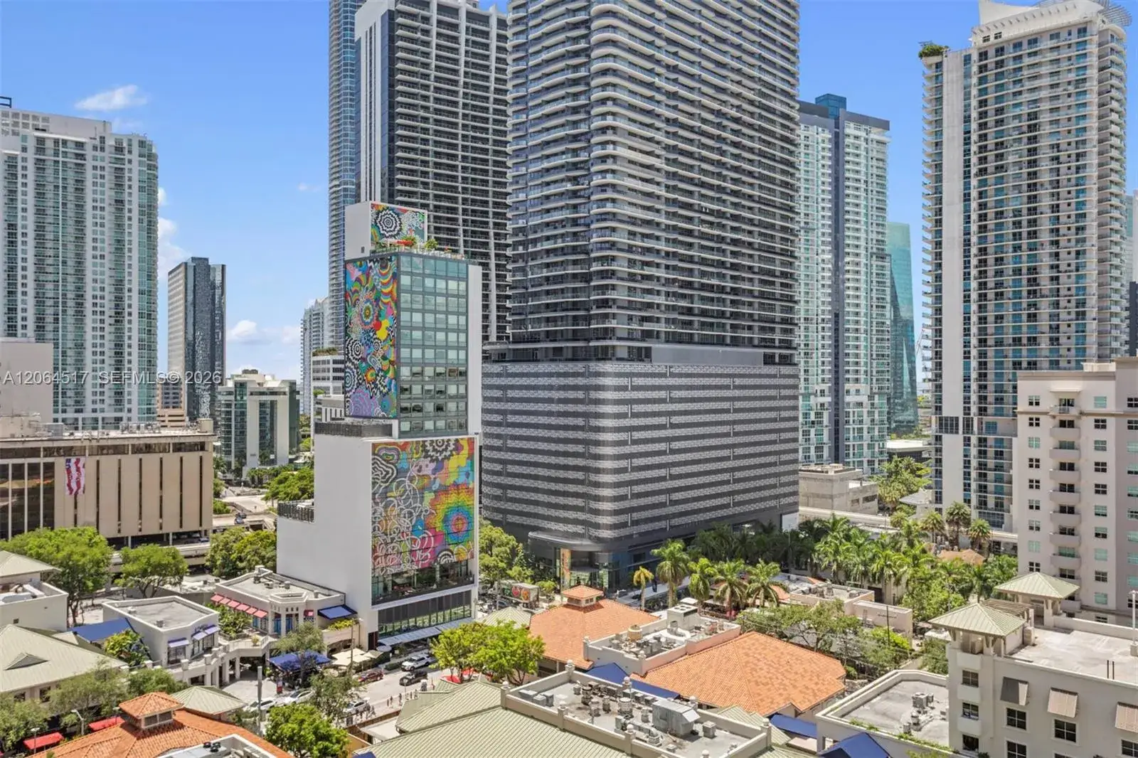1 bedroom 2 bath Residential Lease for rent at 55 SW 9th St # 1105, Miami FL 33130