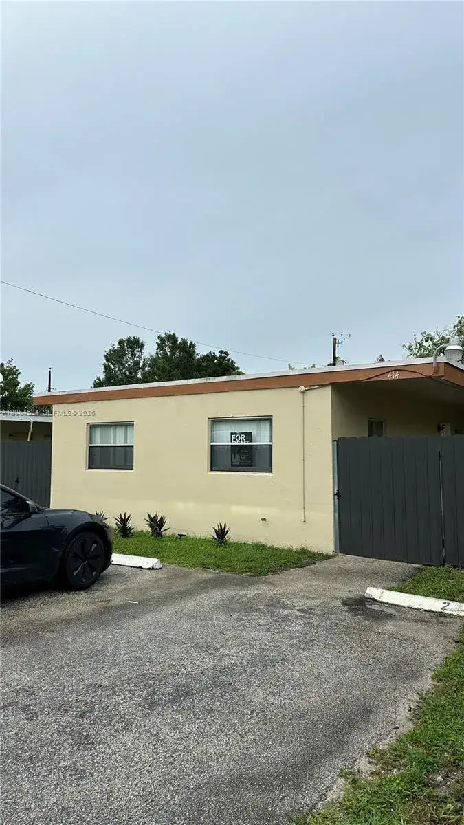 2 bedroom 2 bath Residential Lease for rent at 414 NW 15th Way # A, Fort Lauderdale FL 33311