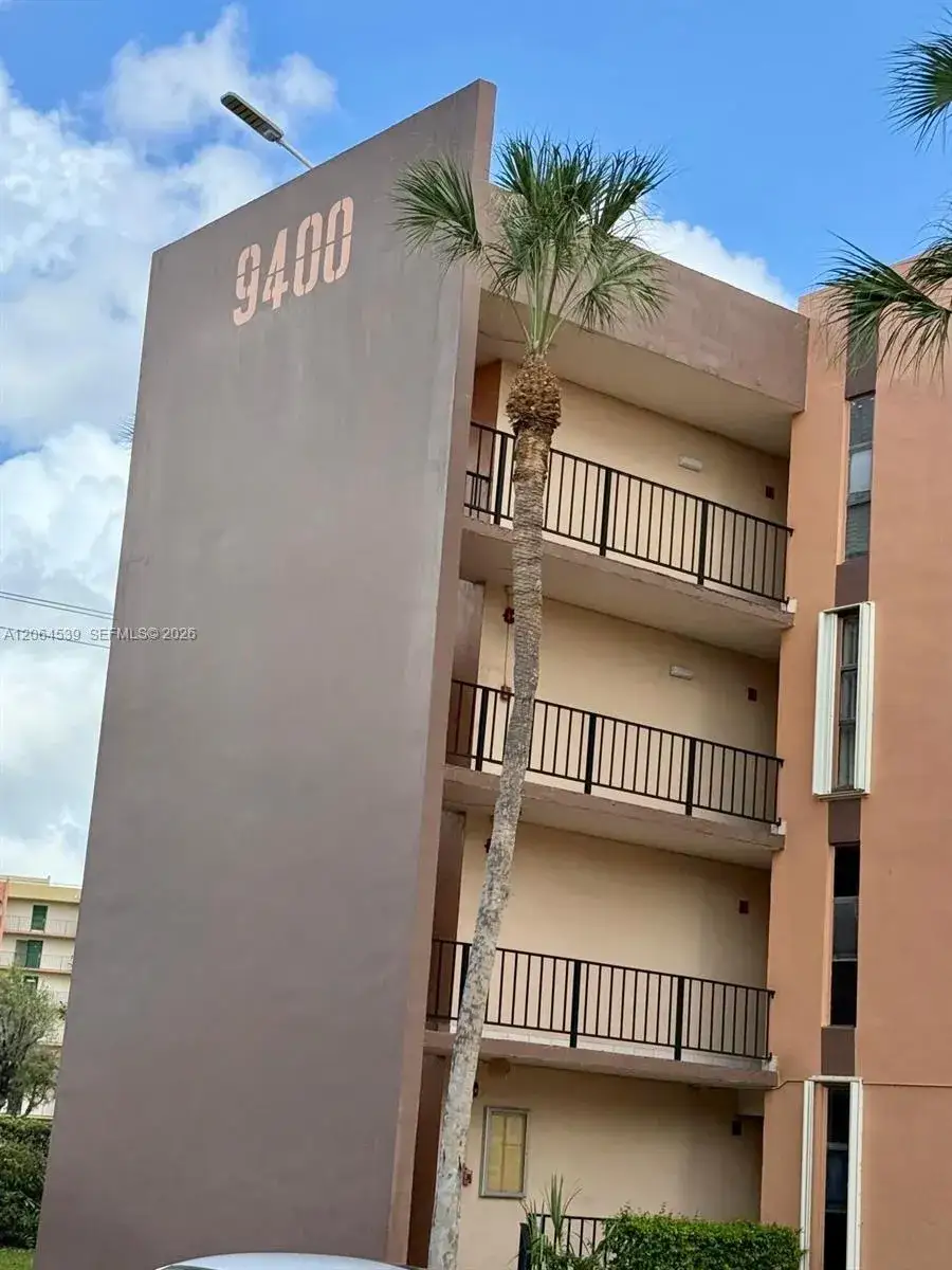 9400 W Flagler St # 312, Miami FL 33174