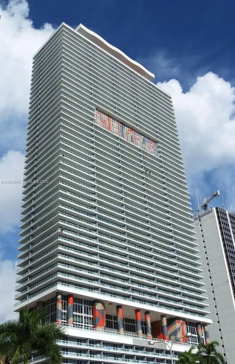 1 bedroom 1 bath Residential for sale at 50 Biscayne Blvd # 2505, Miami FL 33132