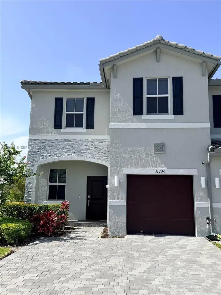 4 bedroom 2 bath Residential for sale at 11830 NW 46th St, Coral Springs FL 33076