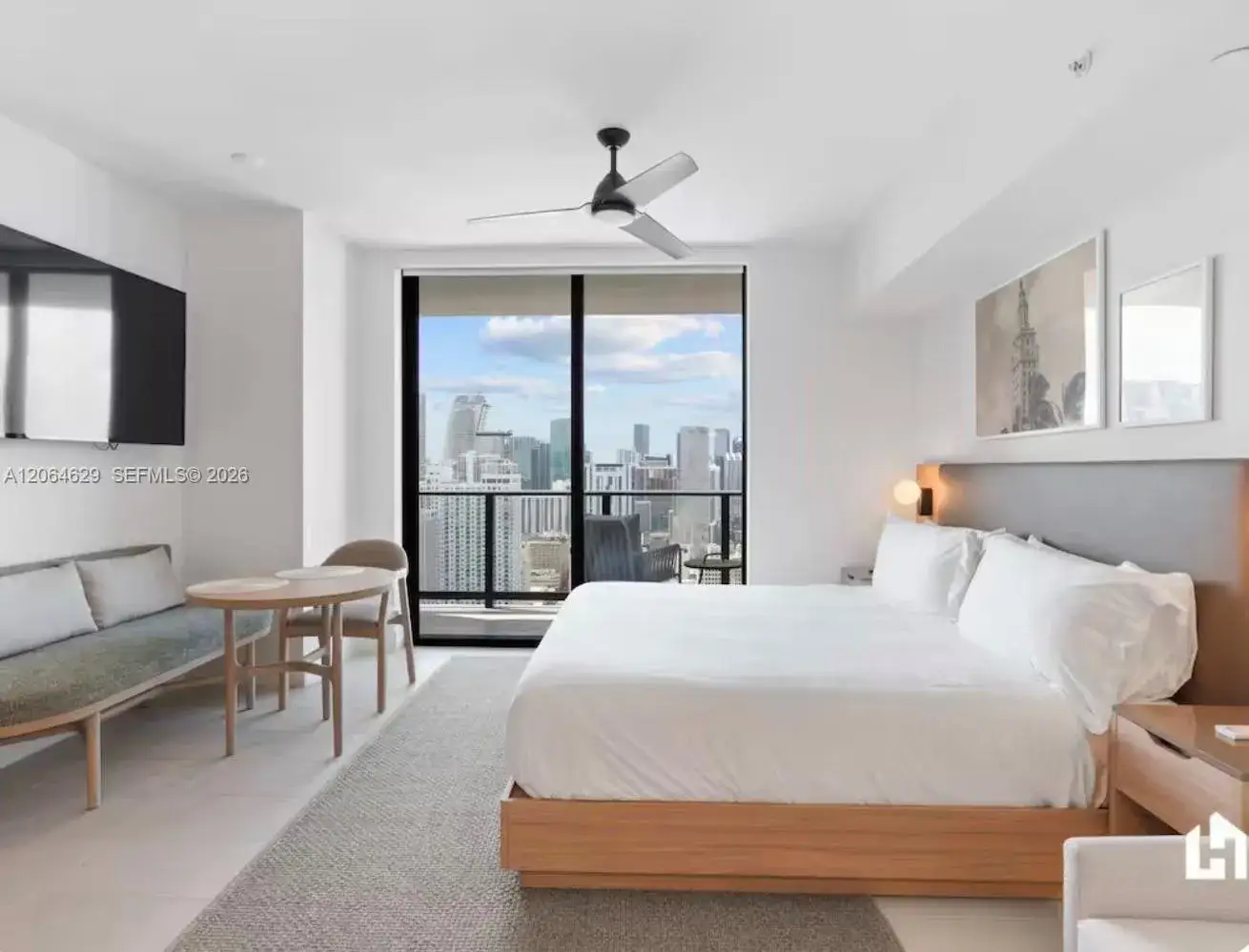 1 bath Residential for sale at 159 NE 6th St # 3506, Miami FL 33132