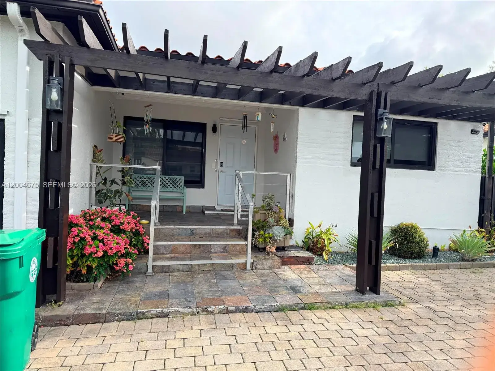 2 bedroom 2 bath Residential for sale at 1525 SW 19th Ter, Miami FL 33145