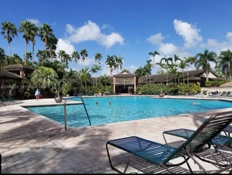 3 bedroom 2 bath Residential for sale at 11008 Mainsail Dr, Cooper City FL 33026