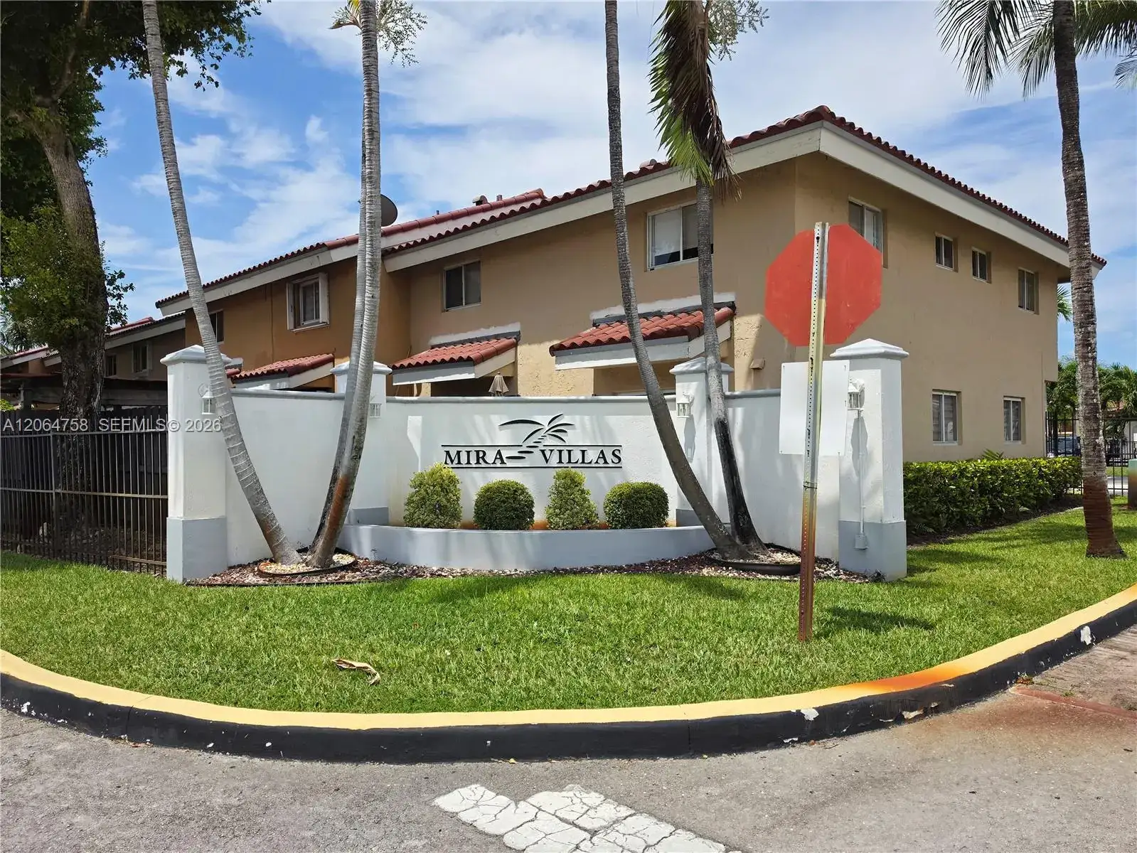 560 NW 82nd Pl # 306, Miami FL 33126