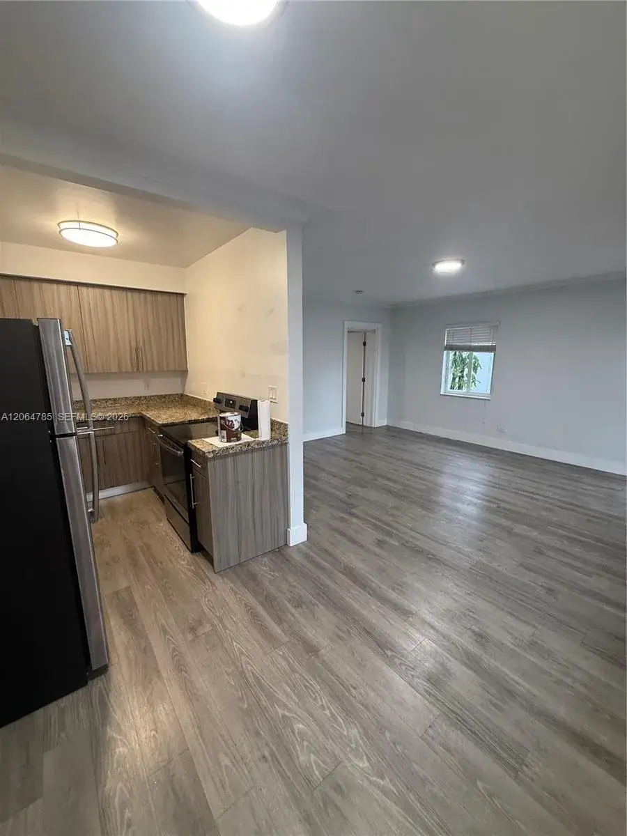 1 bedroom 1 bath Residential Lease for rent at 345 85th St # 8, Miami Beach FL 33141