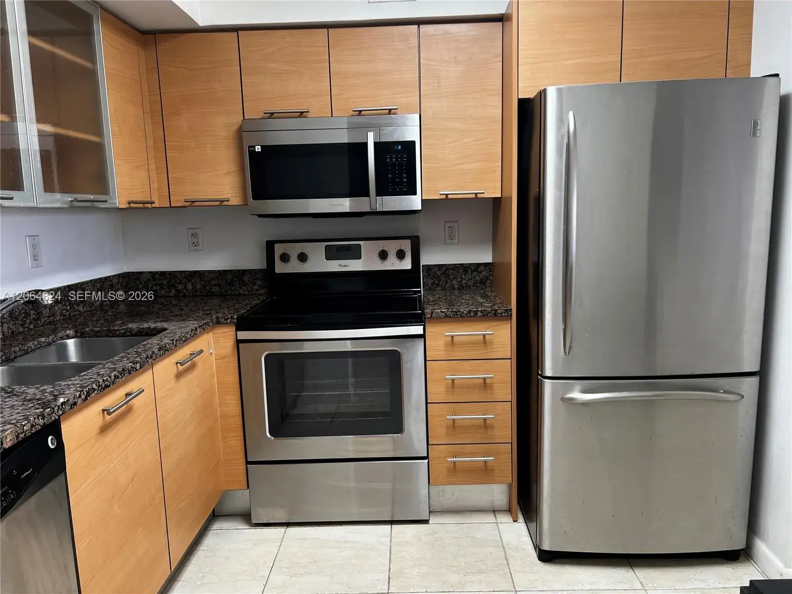 2 bedroom 2 bath Residential Lease for rent at 3300 NE 191st St, Aventura FL 33180