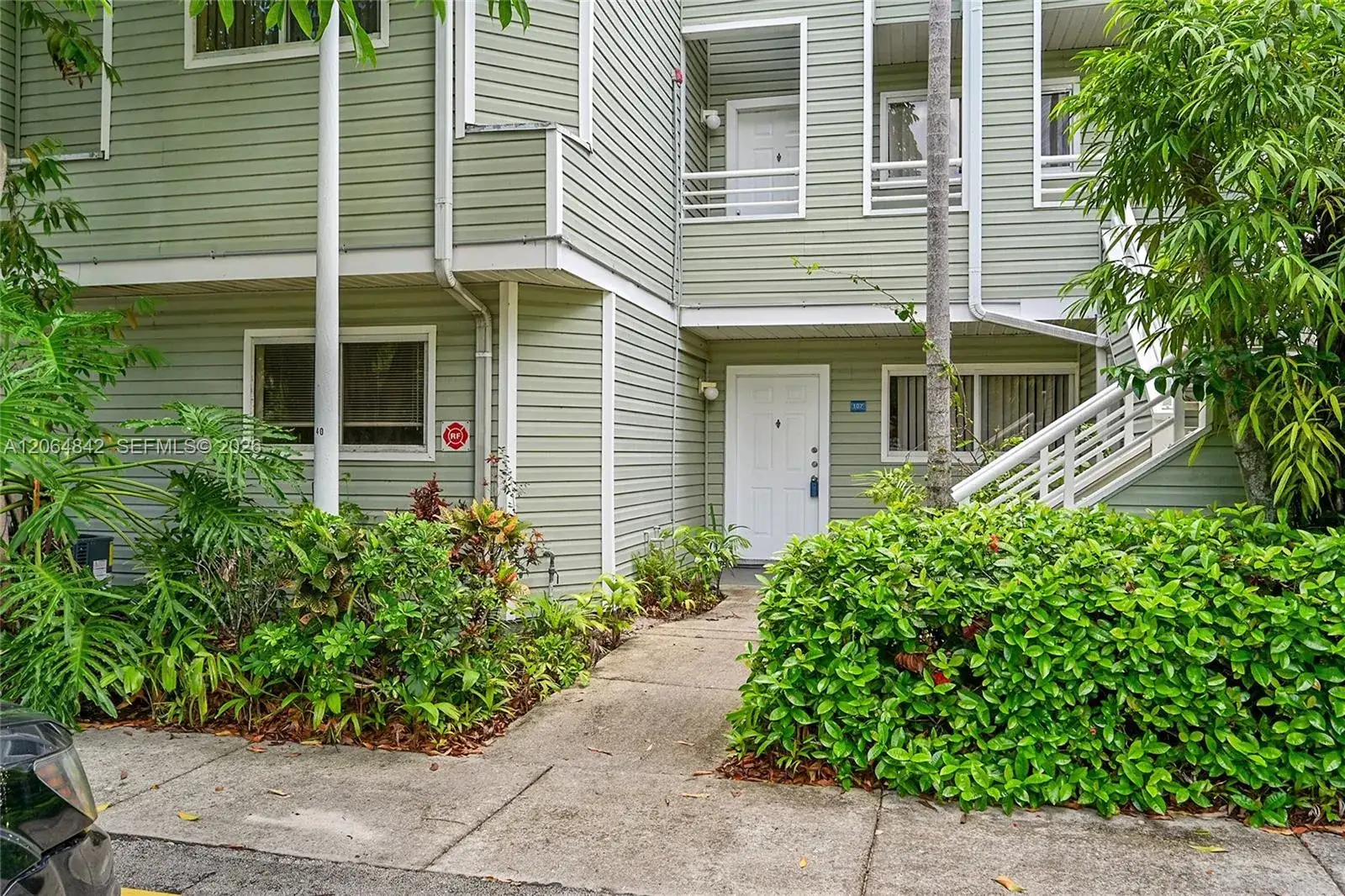 2 bedroom 2 bath Residential Lease for rent at 3453 NW 44th St # 107, Oakland Park FL 33309