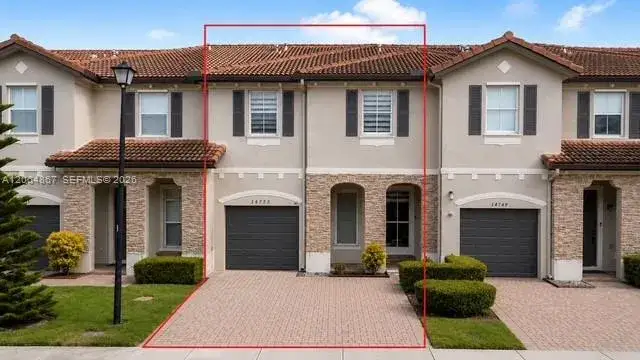 3 bedroom 2 bath Residential Lease for rent at 14753 SW 25th St, Miami FL 33185