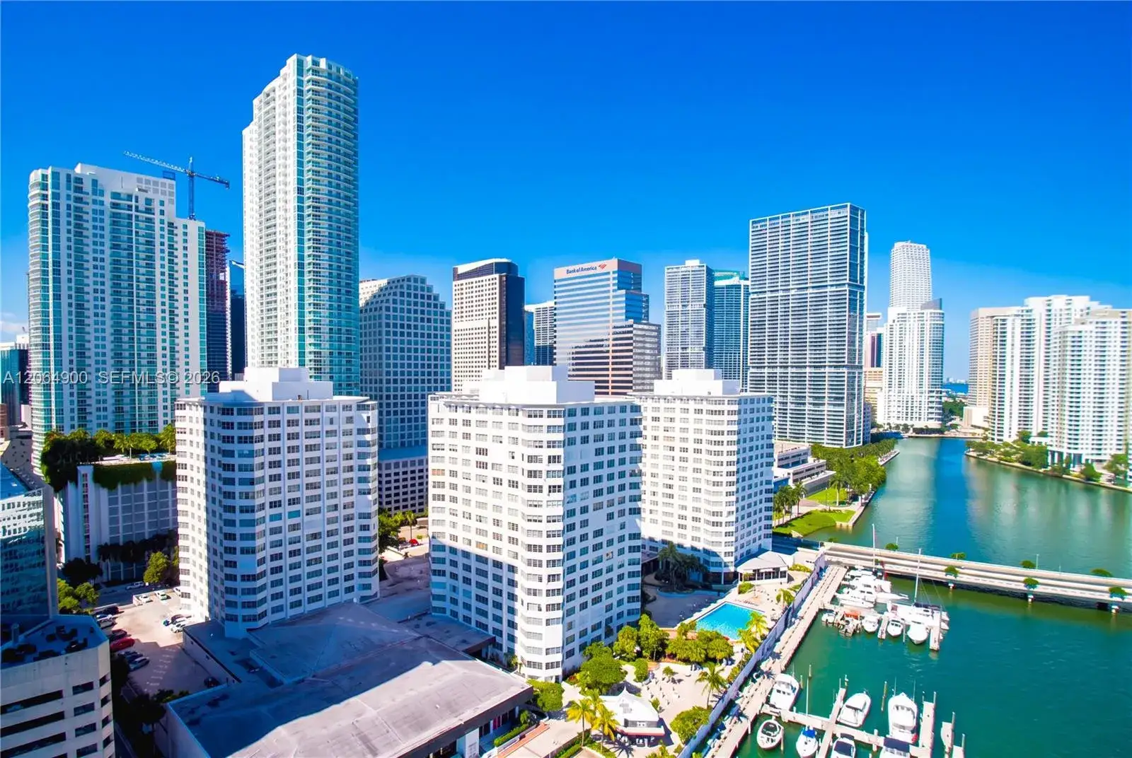 2 bedroom 2 bath Residential Lease for rent at 801 Brickell Bay Dr # 1961, Miami FL 33131
