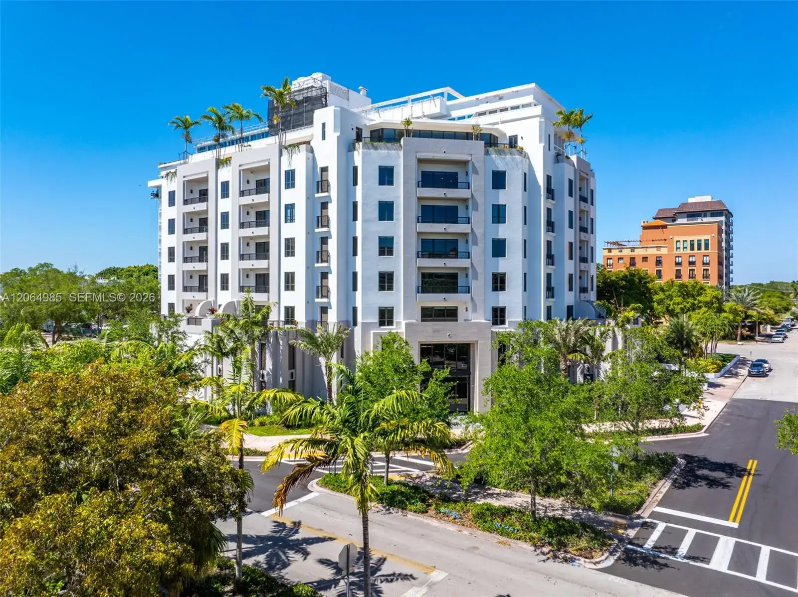 2 bedroom 2 bath Residential Lease for rent at 701 Valencia Ave # 405, Coral Gables FL 33134