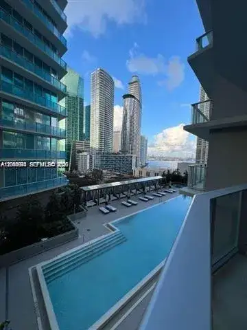 1 bedroom 1 bath Residential Lease for rent at 77 SE 5th St # 1605, Miami FL 33131