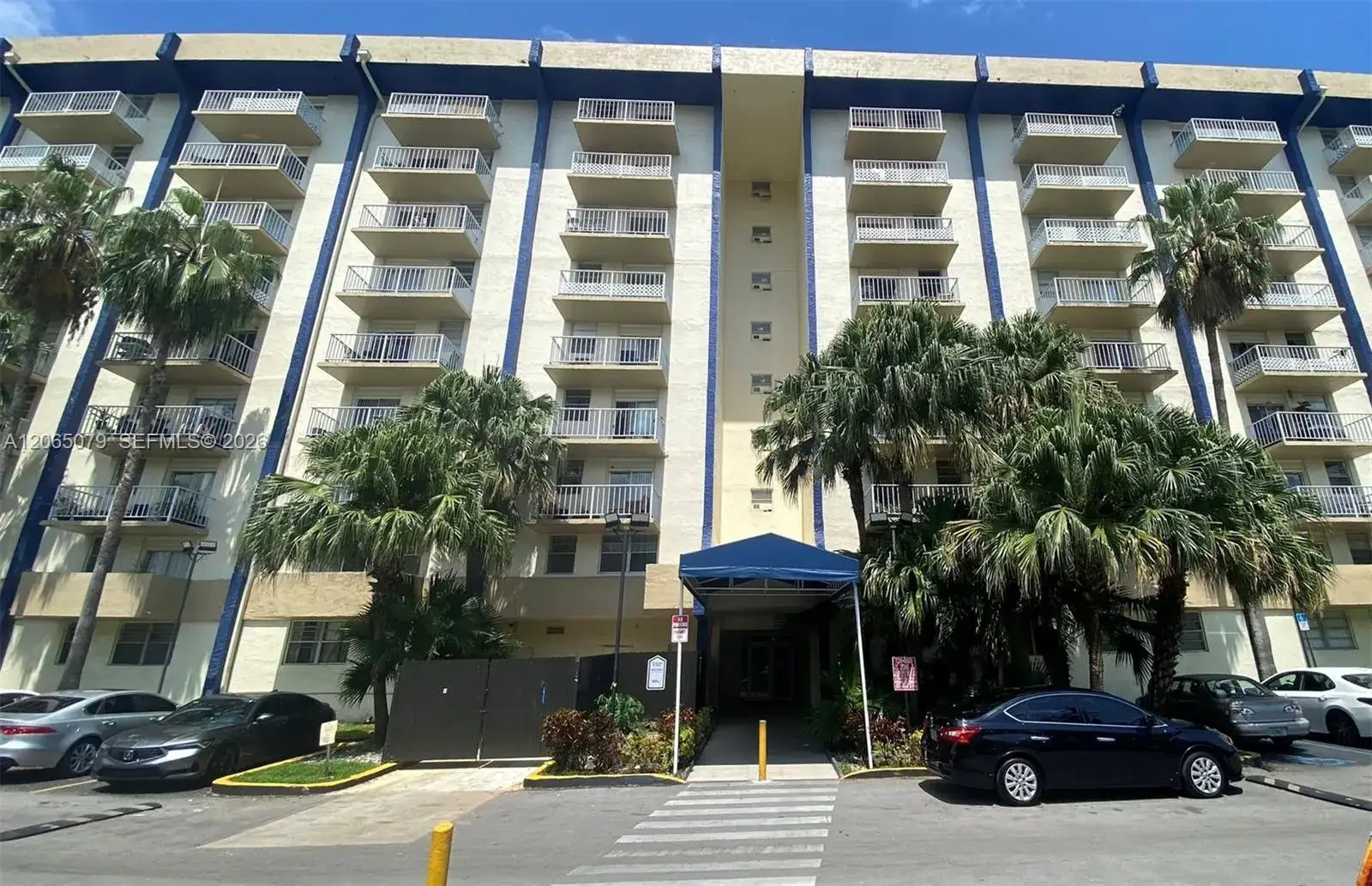 1 bedroom 1 bath Residential Lease for rent at 801 NW 47th Ave # 608W, Miami FL 33126