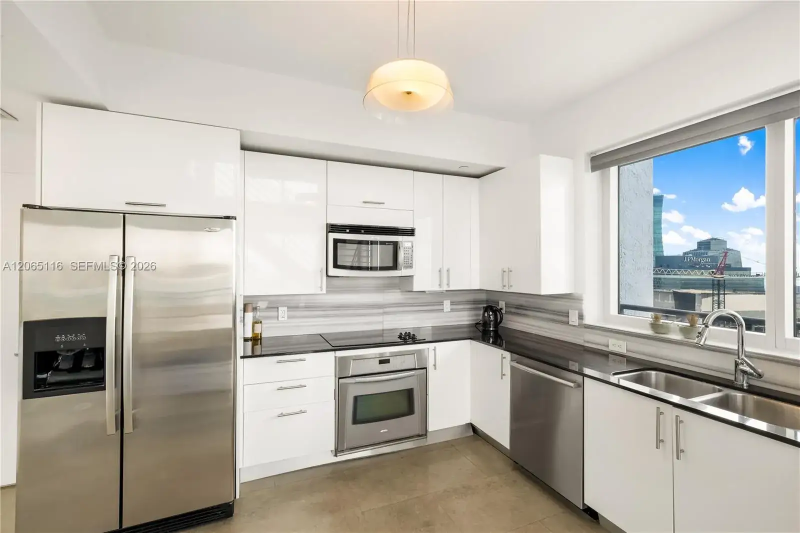 3 bedroom 3 bath Residential for sale at 60 SW 13th St # 4001, Miami FL 33130