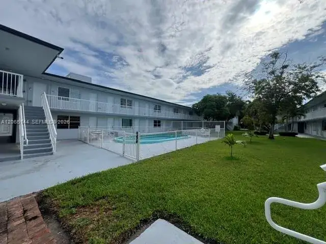 1 bedroom 1 bath Residential Lease for rent at 4500 SW 67th Ave # 26, Miami FL 33155