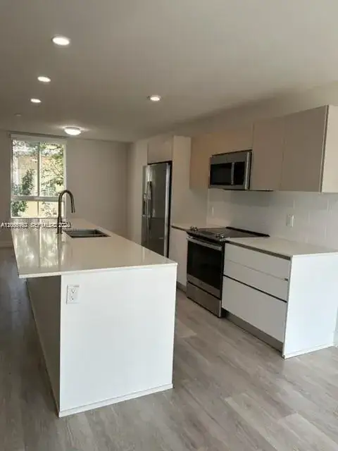 2 bedroom 2 bath Residential Lease for rent at 2561 NE 193rd St # 1208, Miami FL 33180