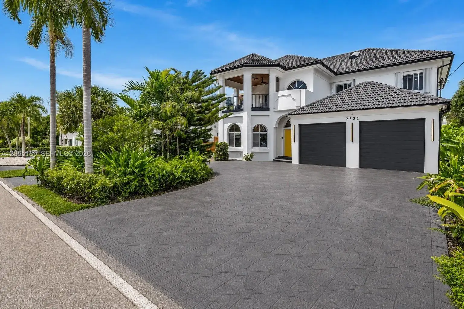 4 bedroom 4 bath Residential Lease for rent at 2521 Center Ave, Fort Lauderdale FL 33305