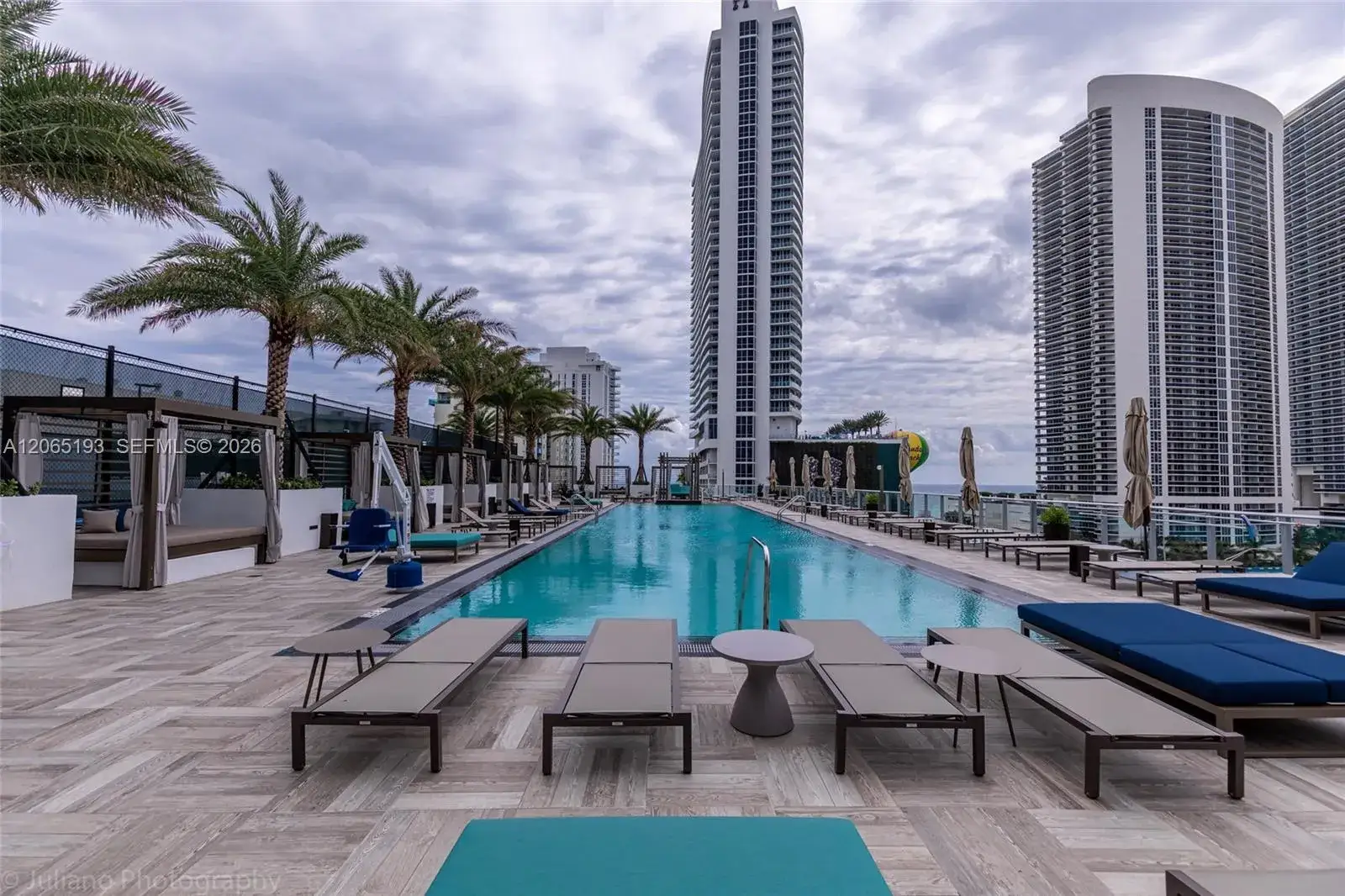 2 bedroom 2 bath Residential for sale at 4010 S Ocean Dr # R409, Hollywood FL 33019