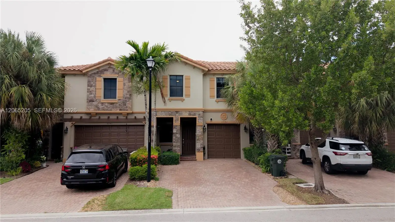 4 bedroom 3 bath Residential Lease for rent at 6943 Halton Park Ln, Coconut Creek FL 33073