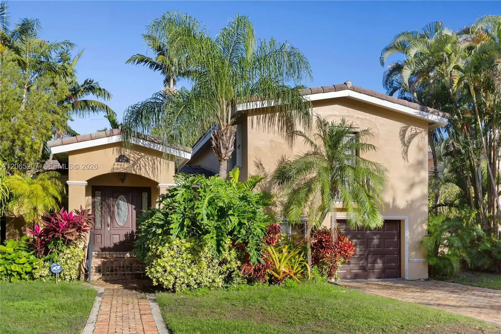 3 bedroom 2 bath Residential for sale at 6315 Maynada St, Coral Gables FL 33146