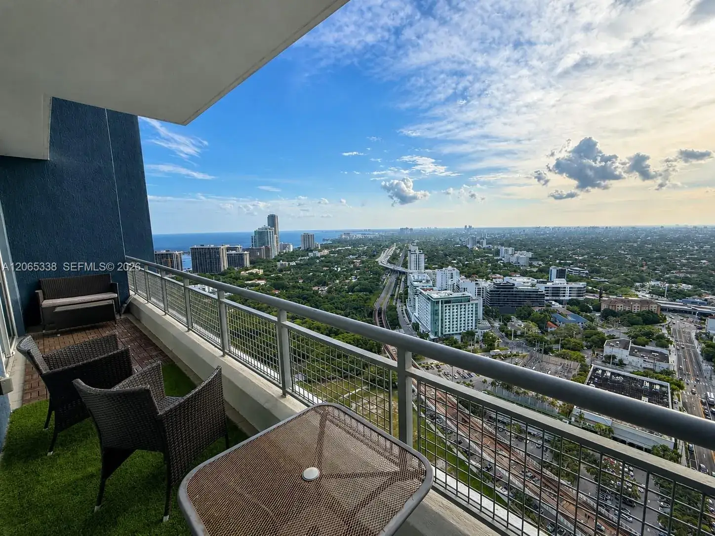 1 bedroom 2 bath Residential Lease for rent at 60 SW 13th St # 3219, Miami FL 33130
