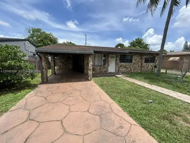 3151 NW 4th St, Lauderhill FL 33311