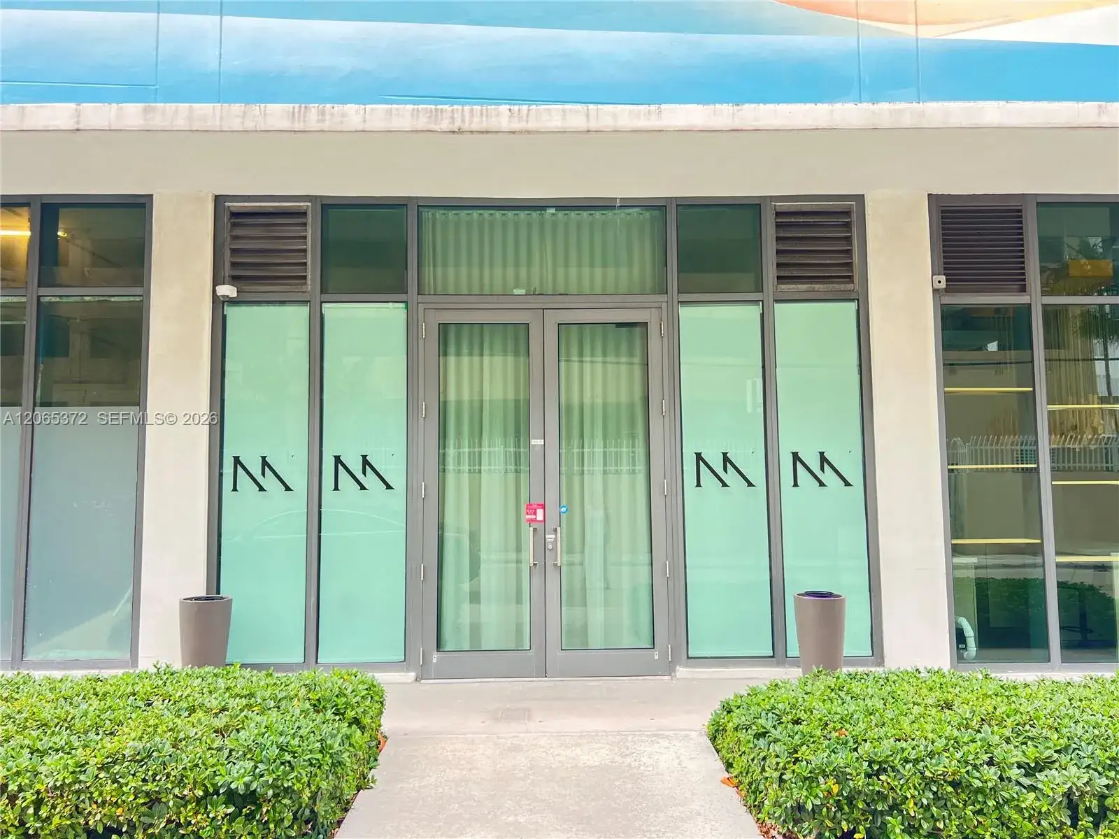 Commercial Sale for sale at 475 NE 30 TERRACE # 5, Miami FL 33137