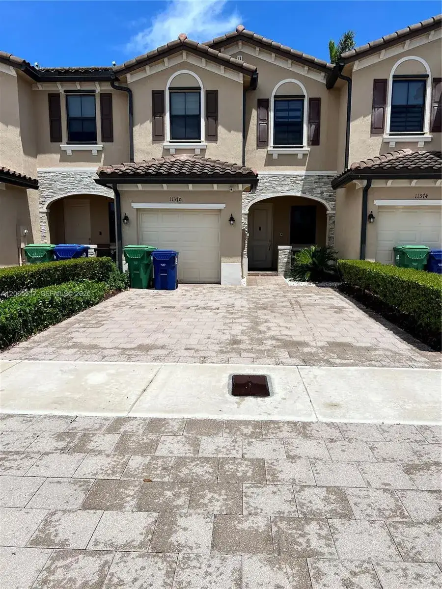 3 bedroom 3 bath Residential Lease for rent at 11370 SW 254th Ter # 11370, Homestead FL 33032