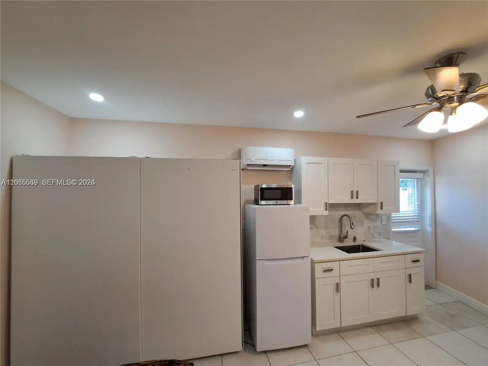 1 bath Residential Lease for rent at 1111 NW 79th Way # 0, Pembroke Pines FL 33024